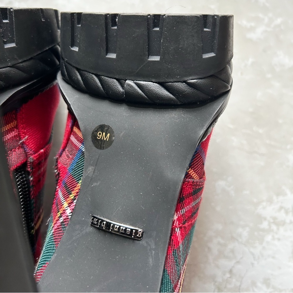 Gianni Bini Plaid Chunky Lug Sole Lace-up Platform Heeled Bootie - Picture 5 of 7
